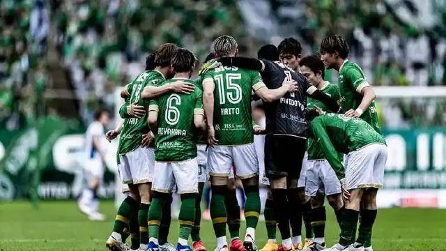 日本川崎前锋小组全胜晋级下一轮