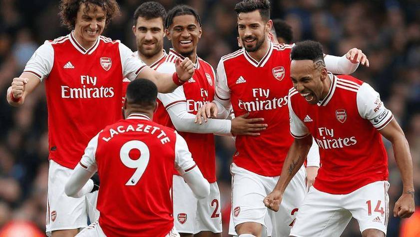 世俱杯冠军-阿森纳客场取胜，逆风翻盘逐渐打响