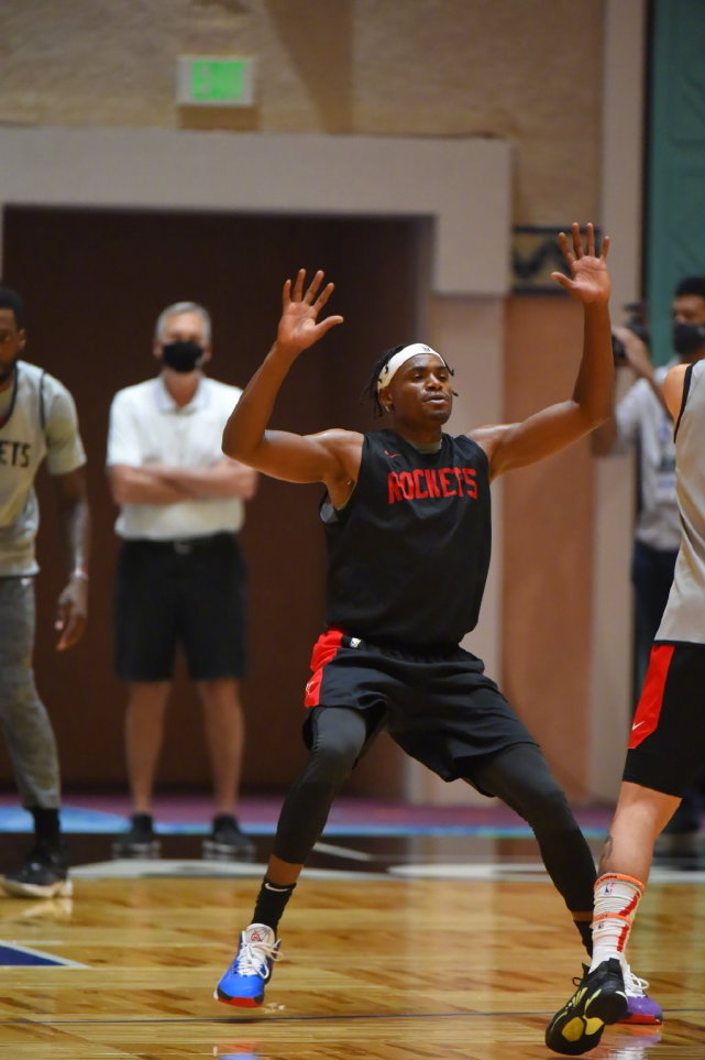 火箭新赛季开局不利，挑战暂时无法克服