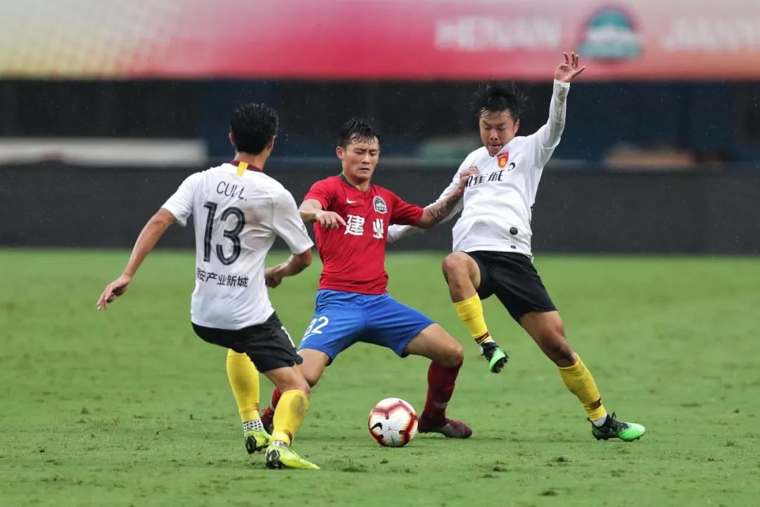 广州恒大客场不敌河北华夏幸福，遭遇失败