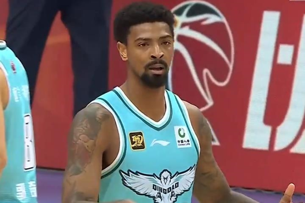 世俱杯决赛-青岛队实现逆袭,球员表现引人关注