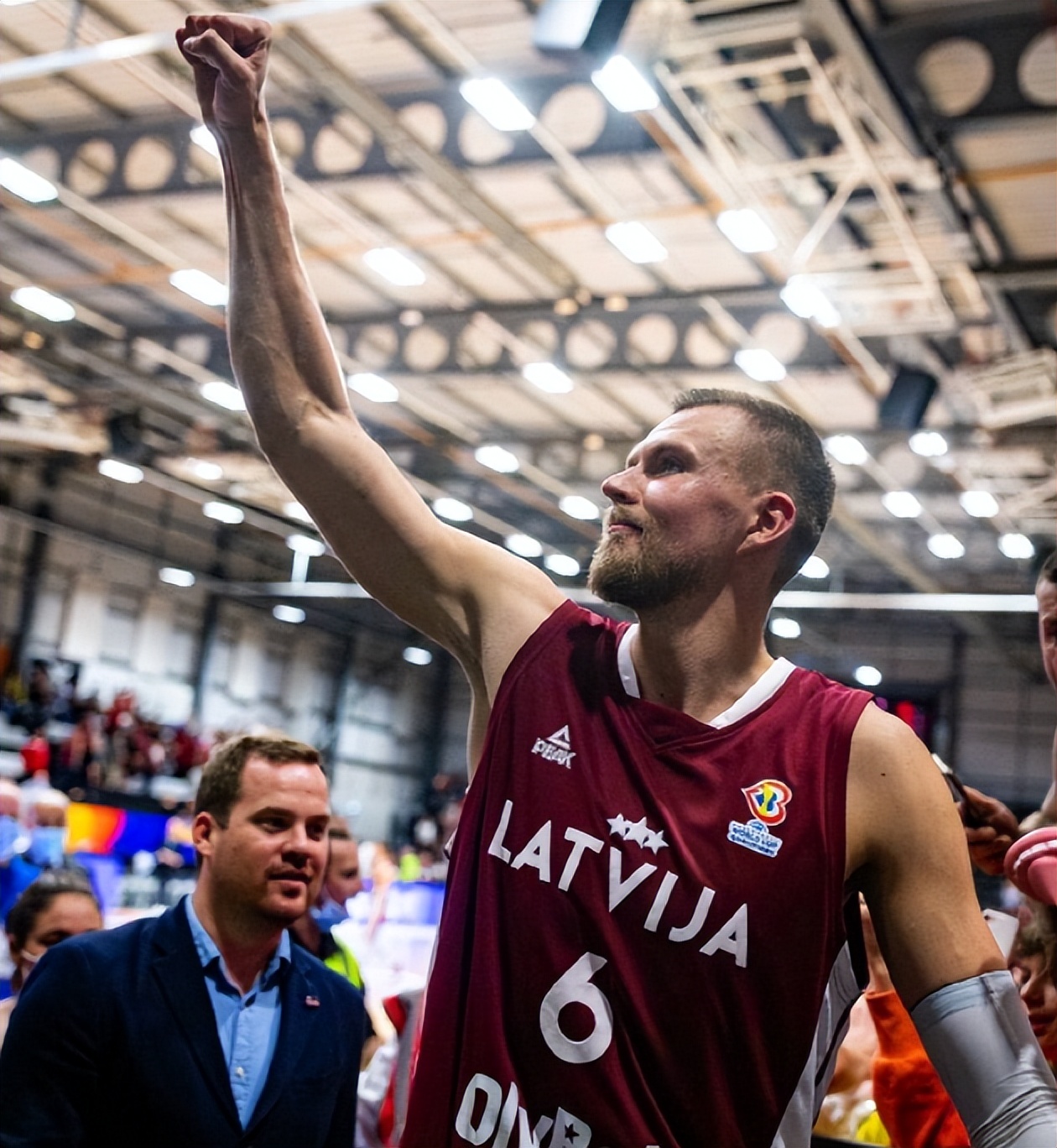 居高临下:拉脱维亚男篮自信挺进赛程 居高临下:拉脱维亚男篮自信挺进赛程