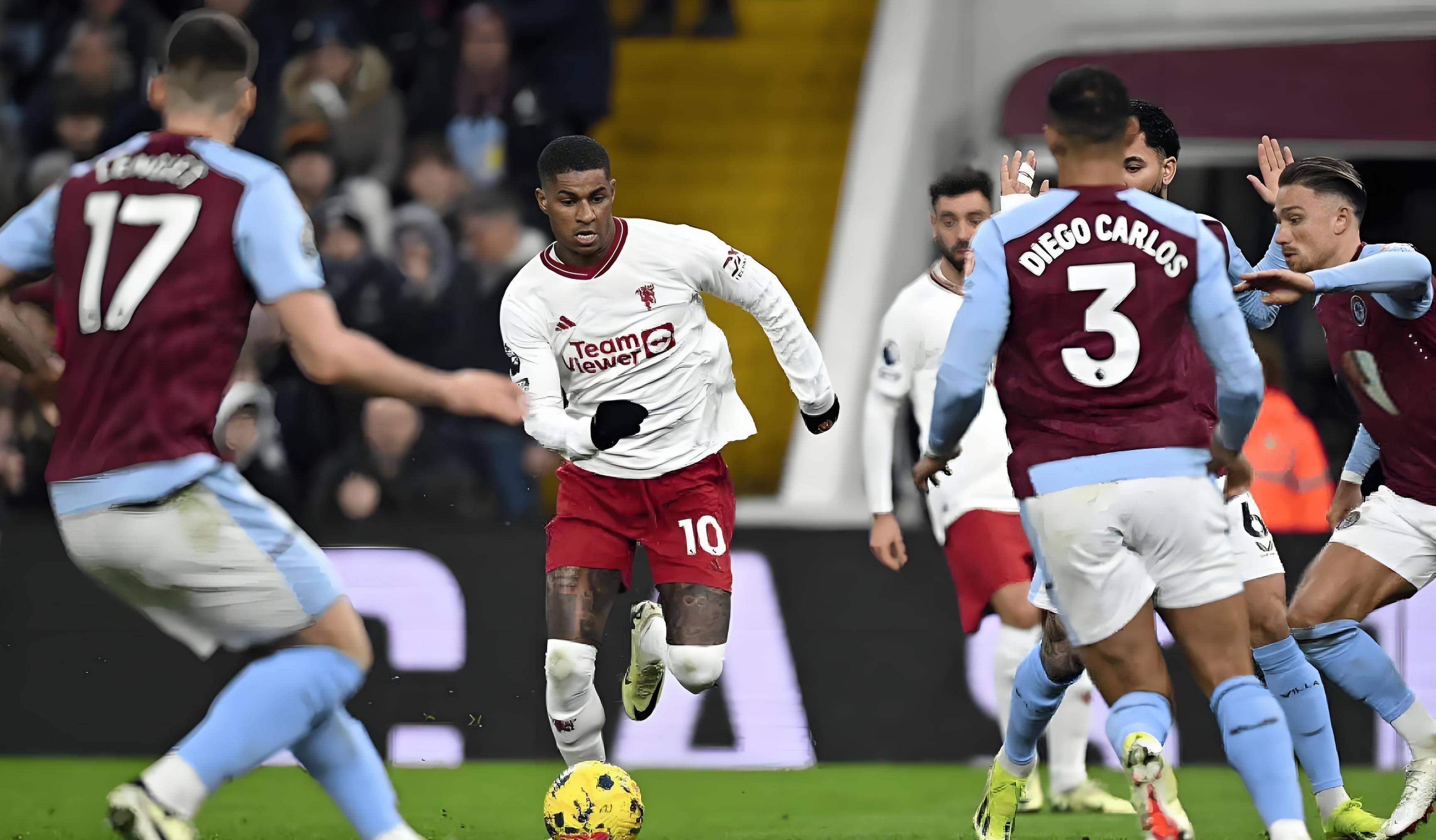 曼联面临内部矛盾,球队士气或受影响的简单介绍 曼联面临内部矛盾,球队士气或受影响的简单介绍