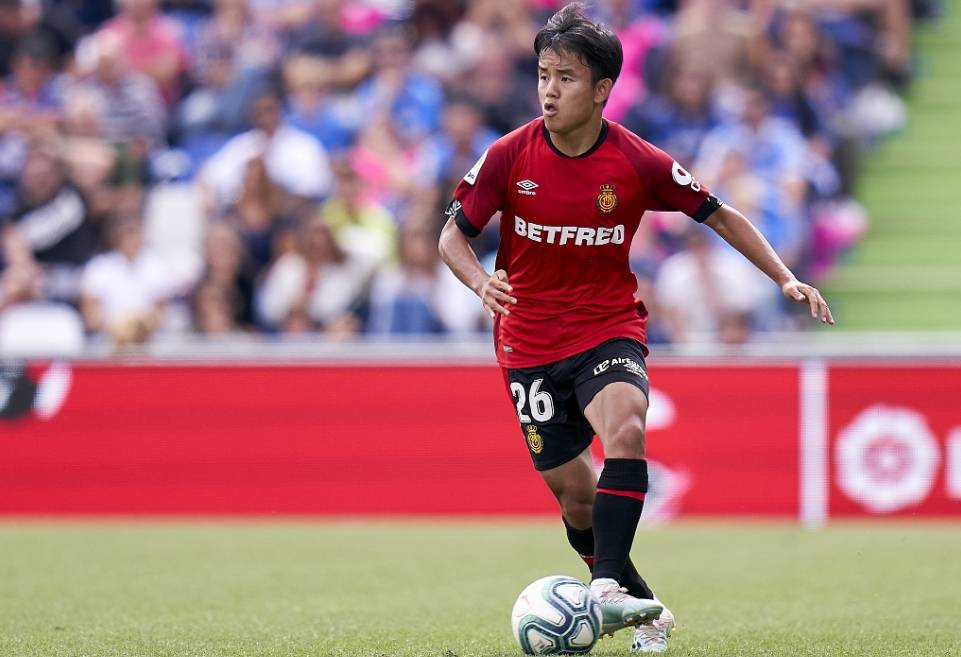 世俱杯冠军-包含库特罗内拔头筹，贝蒂斯2-1负马洛卡扩大领先优势的词条