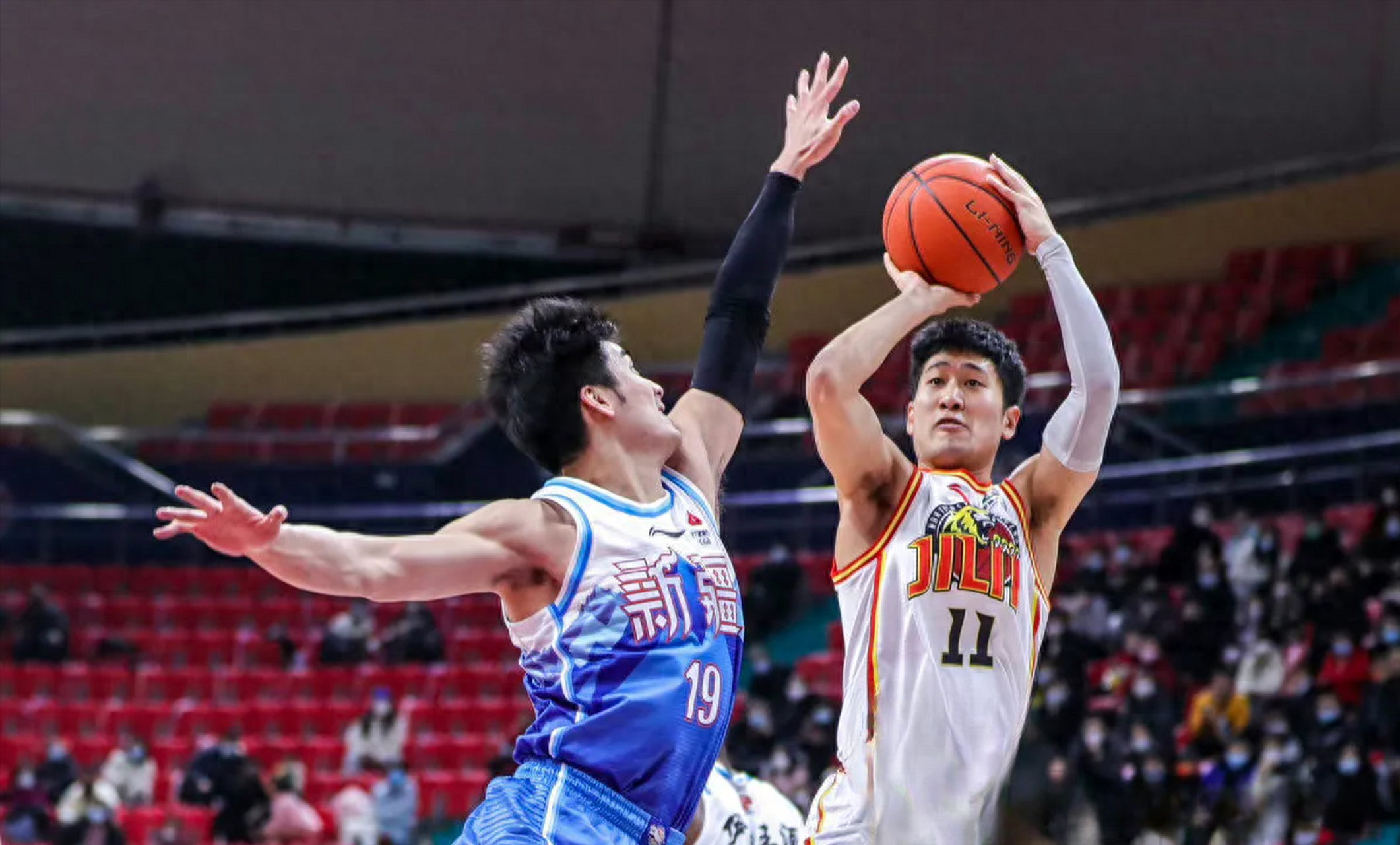 青海男篮力克对手,实现反超胜利 青海男篮力克对手,实现反超胜利