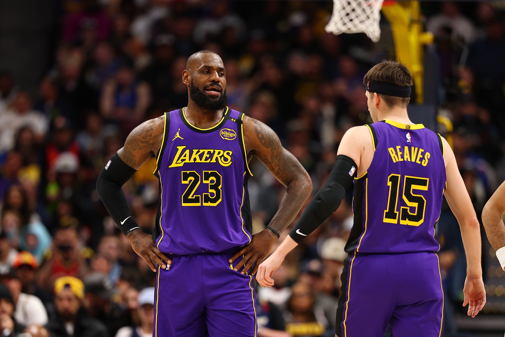 湖人大胜雄鹿,晋级总决赛 湖人大胜雄鹿,晋级总决赛