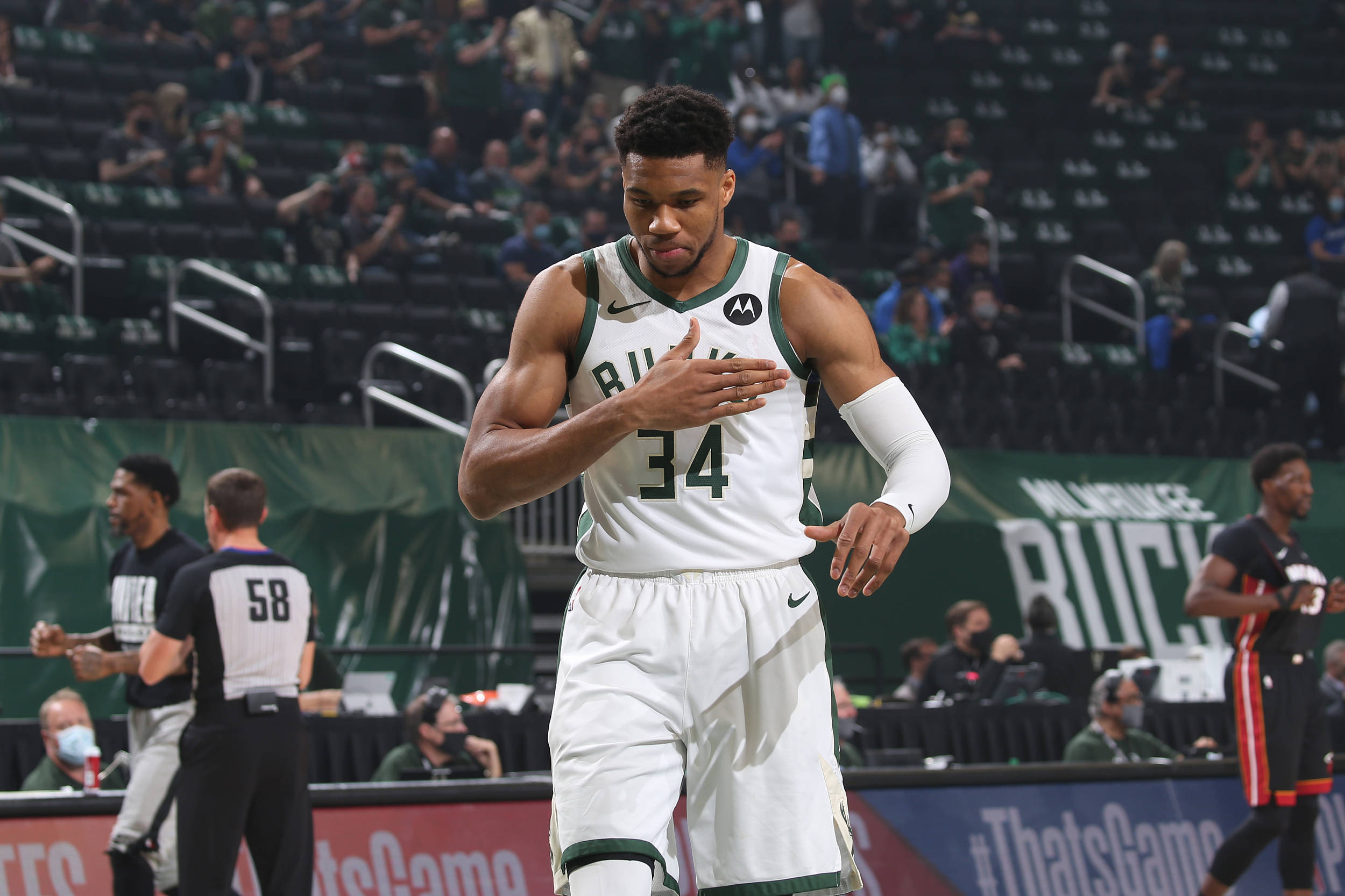 篮网队全力备战下一轮季后赛的简单介绍 篮网队全力备战下一轮季后赛的简单介绍