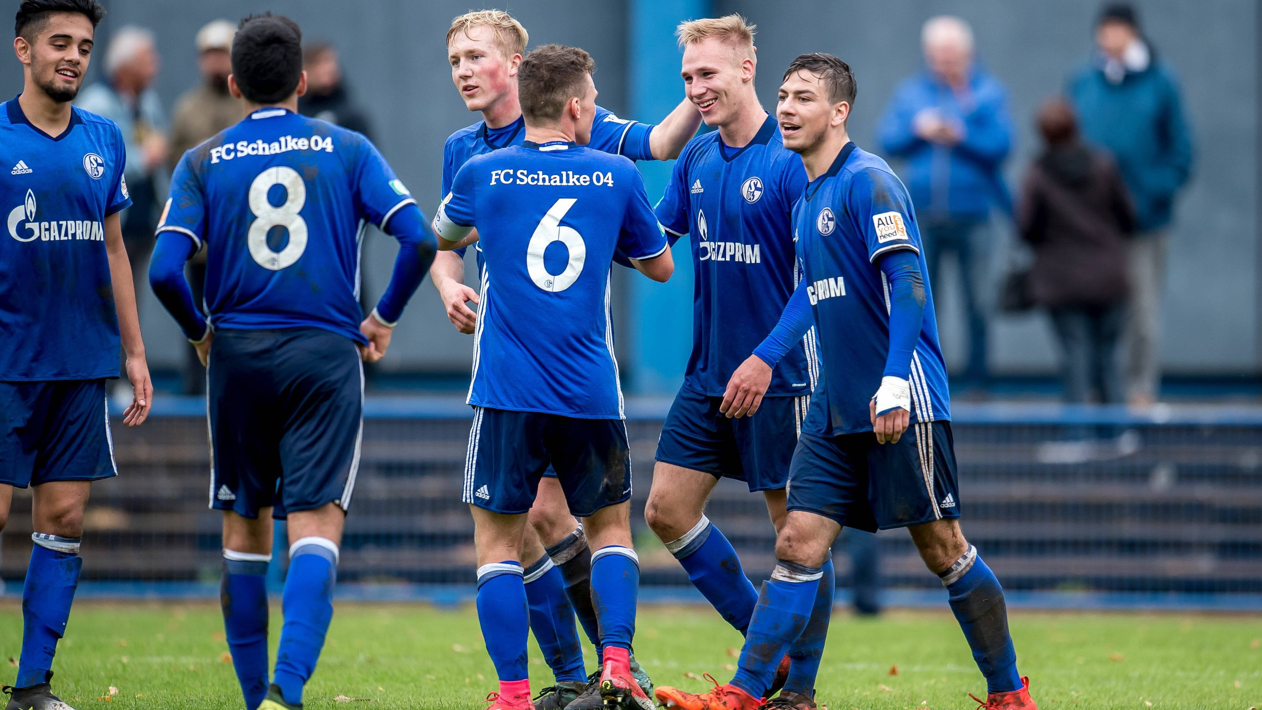 沙尔克客场战胜多特蒙德，继续保持强劲势头的简单介绍