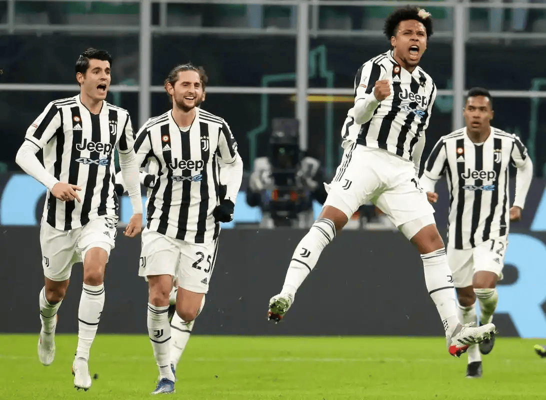 尤文图斯迎战AC米兰,争取关键胜利 尤文图斯迎战AC米兰,争取关键胜利