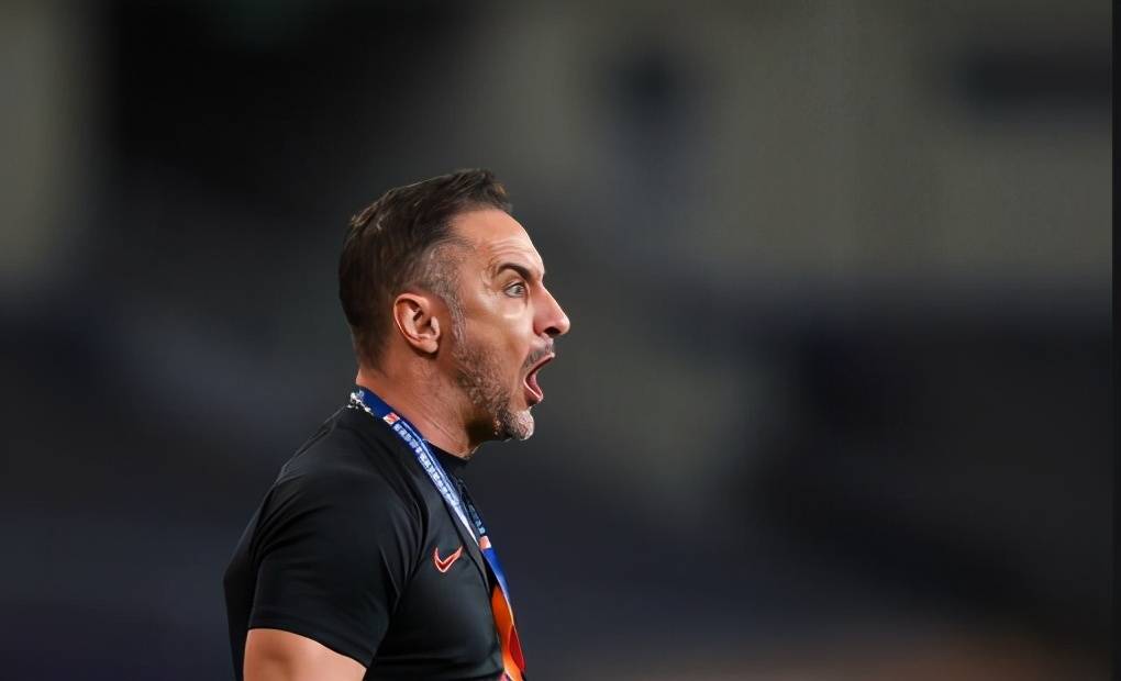 忠诚的金德斯导员带领球队斩获连胜 忠诚的金德斯导员带领球队斩获连胜