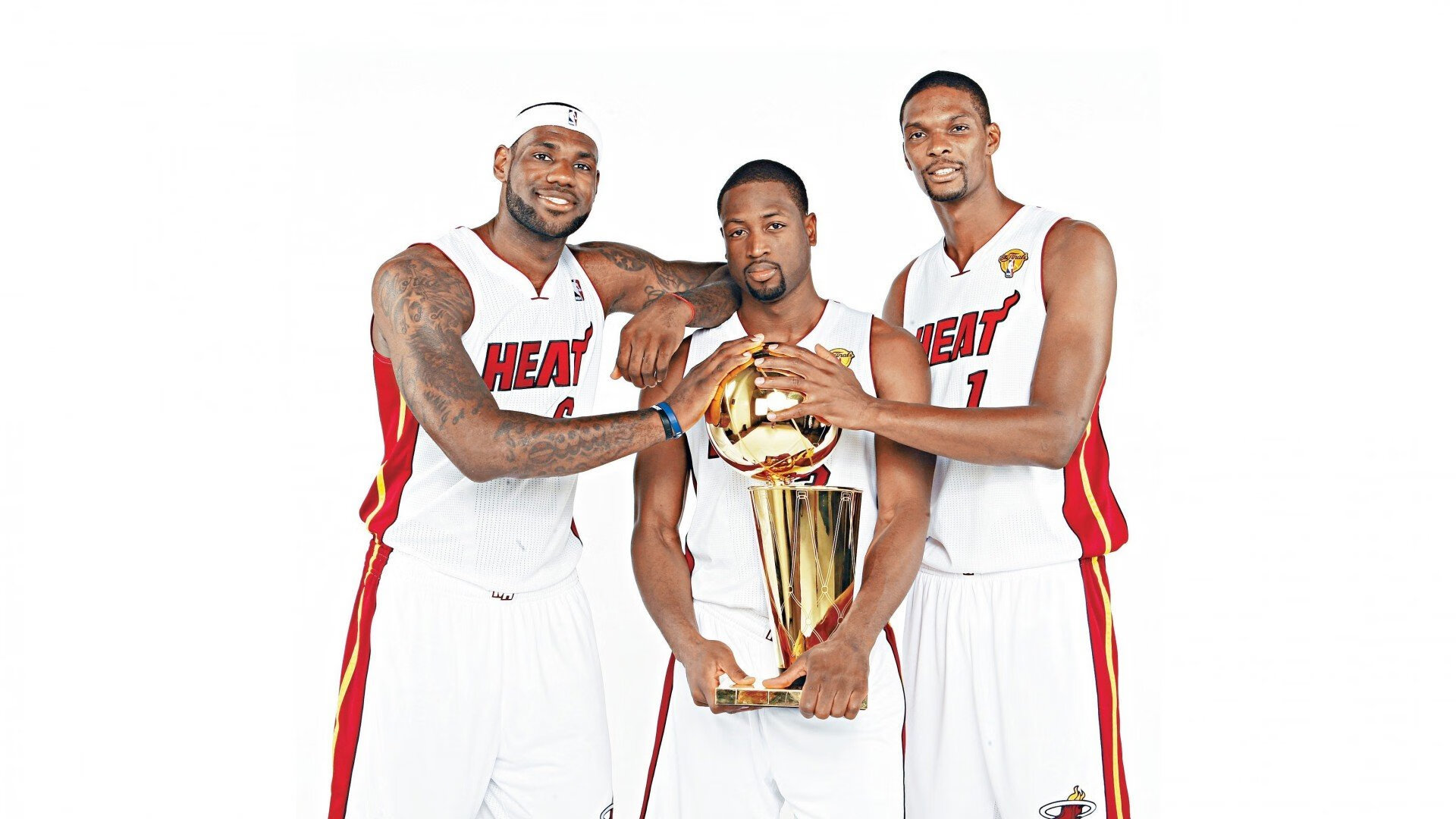 绝对统治！日本化身幽灵猎手全面压制，苏亚雷斯一念之间摧毁爱尔兰