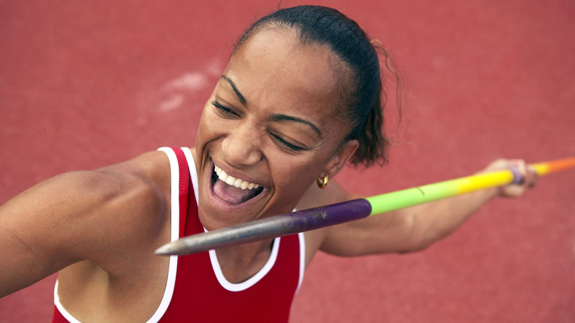 1.赤壁烈焰,塞恩斯以红色利刃刺破红牛迷雾,书写法拉利战术史诗