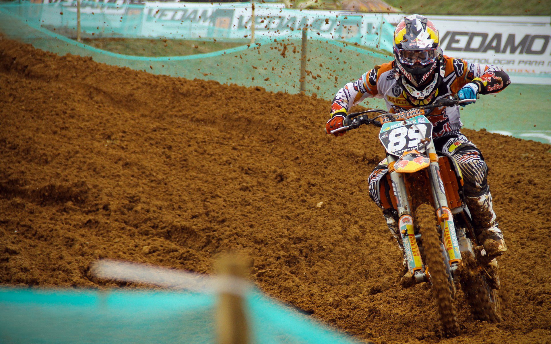 沉默战神的封喉剑，坎特三度隐身与那不勒斯绝杀哥伦比亚的哲学