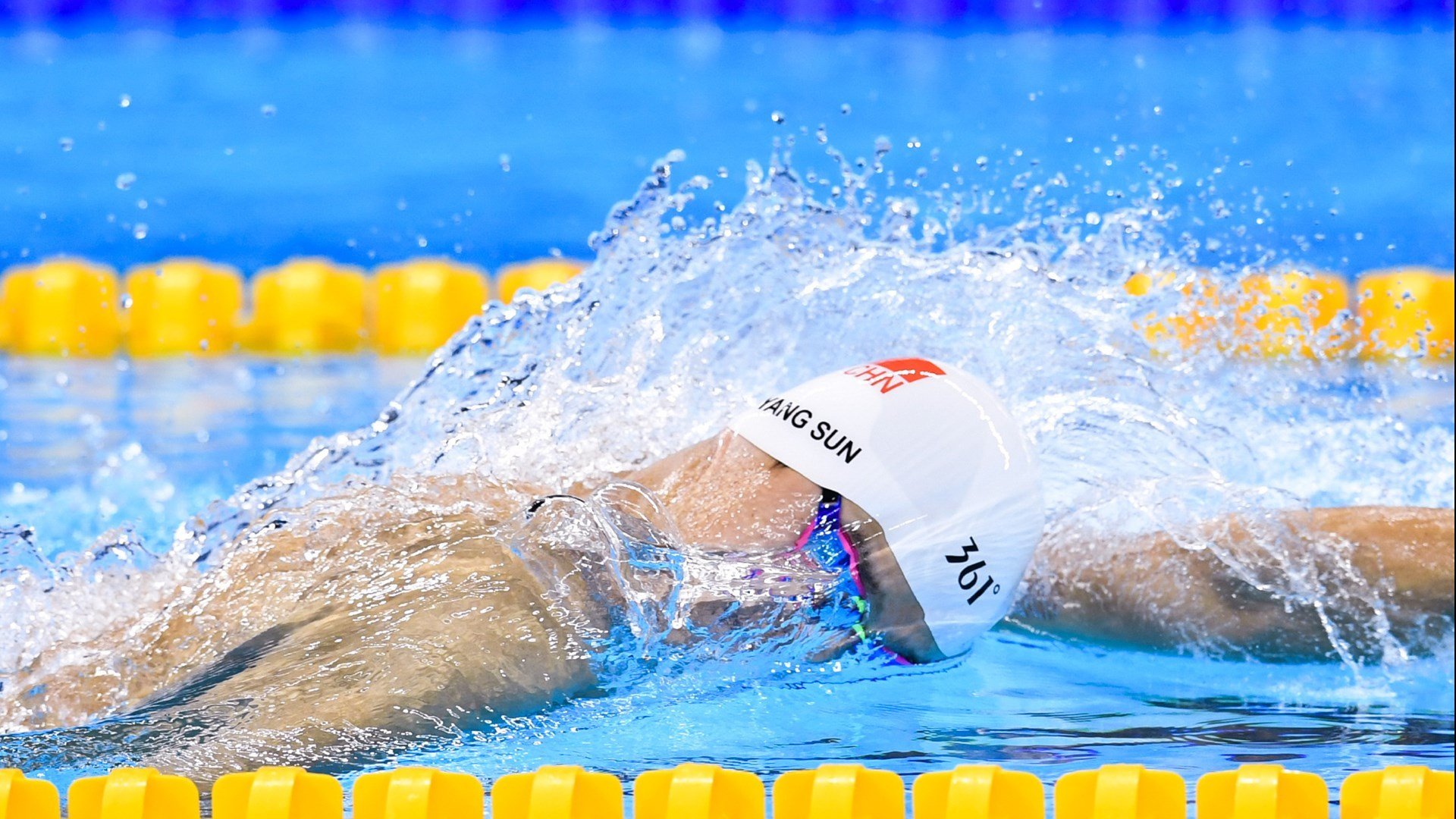 跨界传奇，拉什福德领军中国友谊赛力克阿根廷，谱写体育新篇章